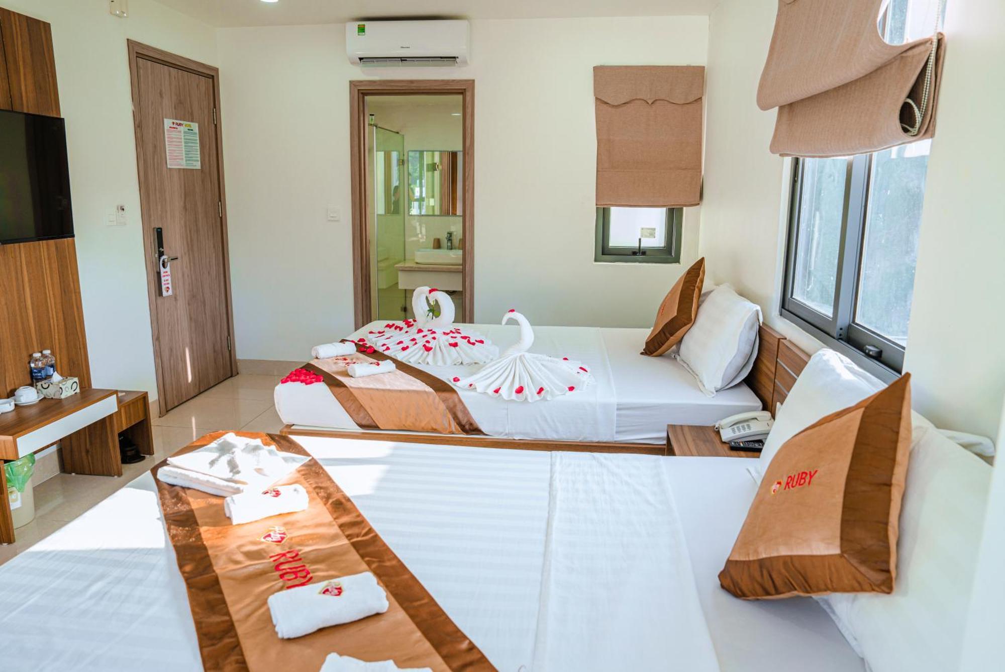 Ruby Hotel Cat Ba Dong Khe Sau 외부 사진